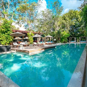 4* Курортный комплекс The Explorean